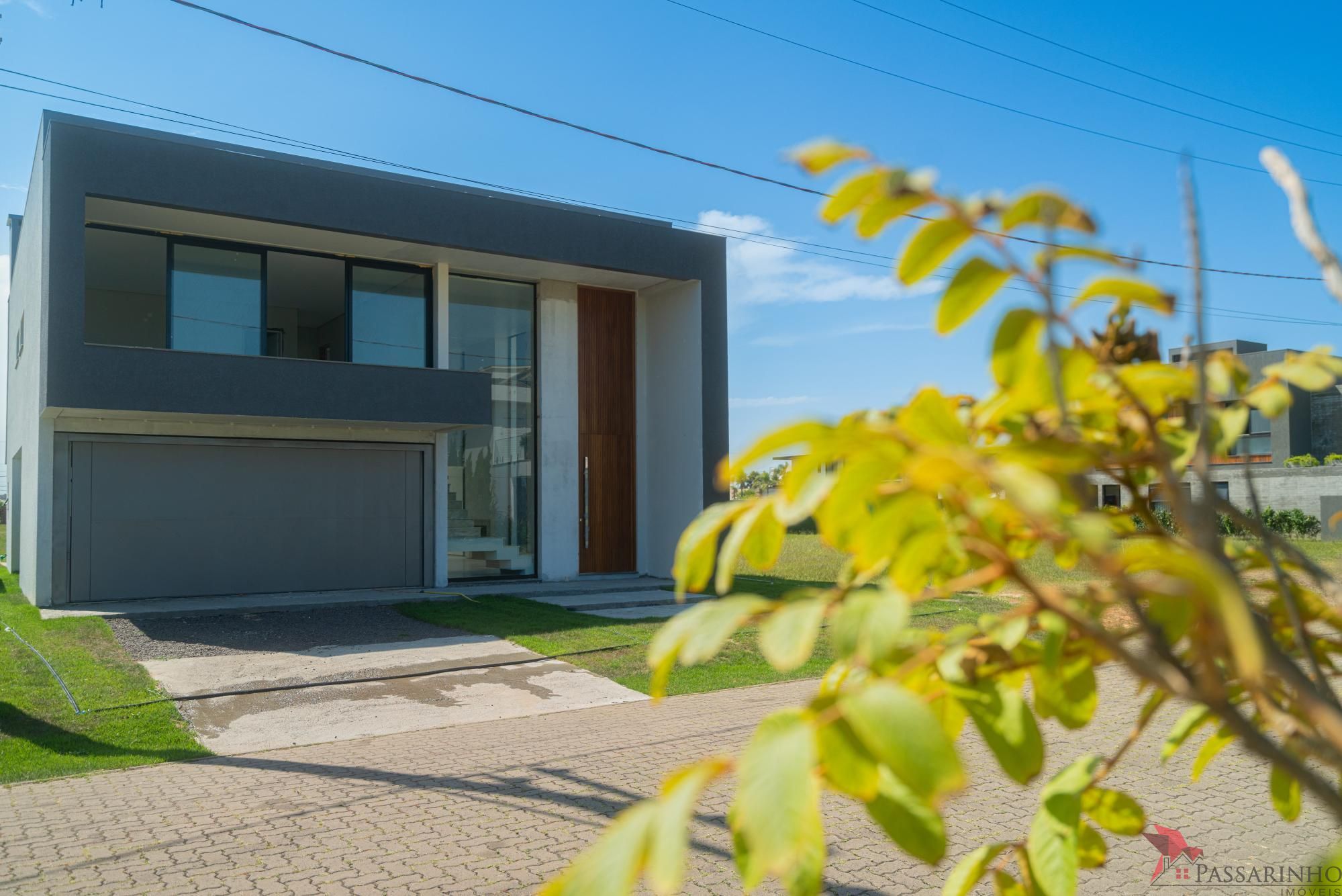 Casa de Condomínio à venda com 4 quartos, 400m² - Foto 2