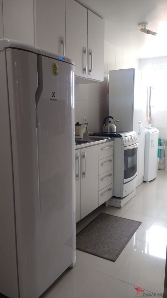 Apartamento à venda com 3 quartos, 60m² - Foto 8