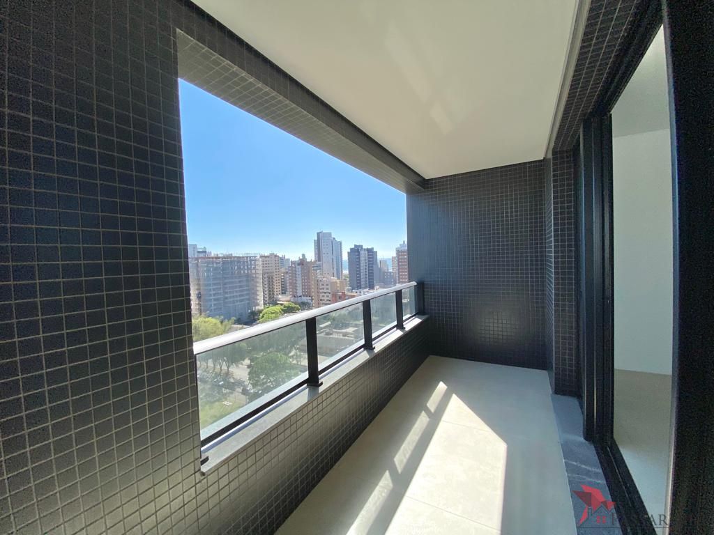 Apartamento à venda com 3 quartos, 106m² - Foto 8