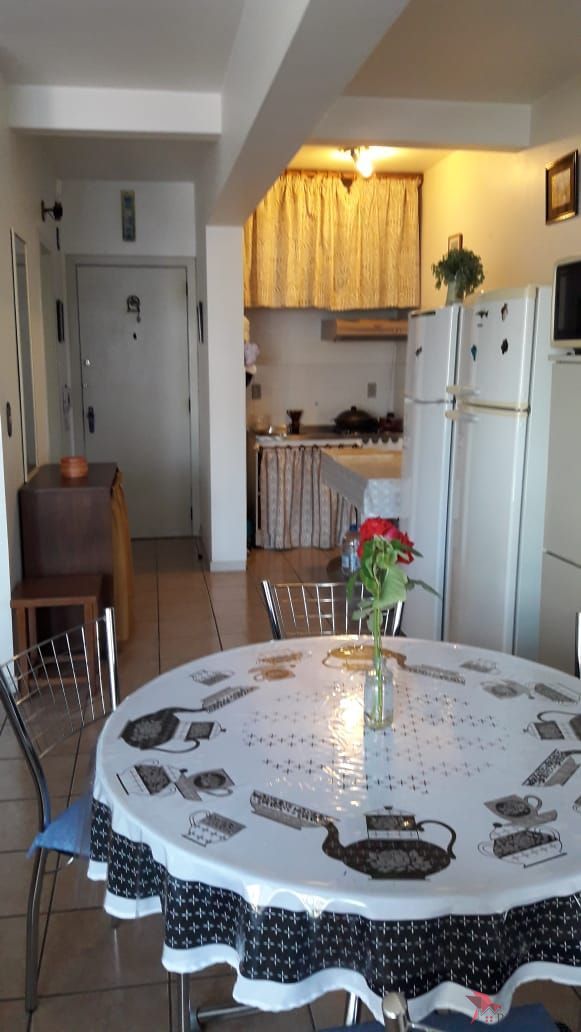 Apartamento à venda com 1 quarto, 61m² - Foto 4