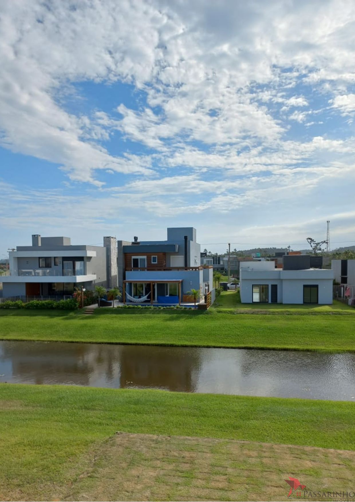 Casa de Condomínio à venda com 3 quartos, 330m² - Foto 17