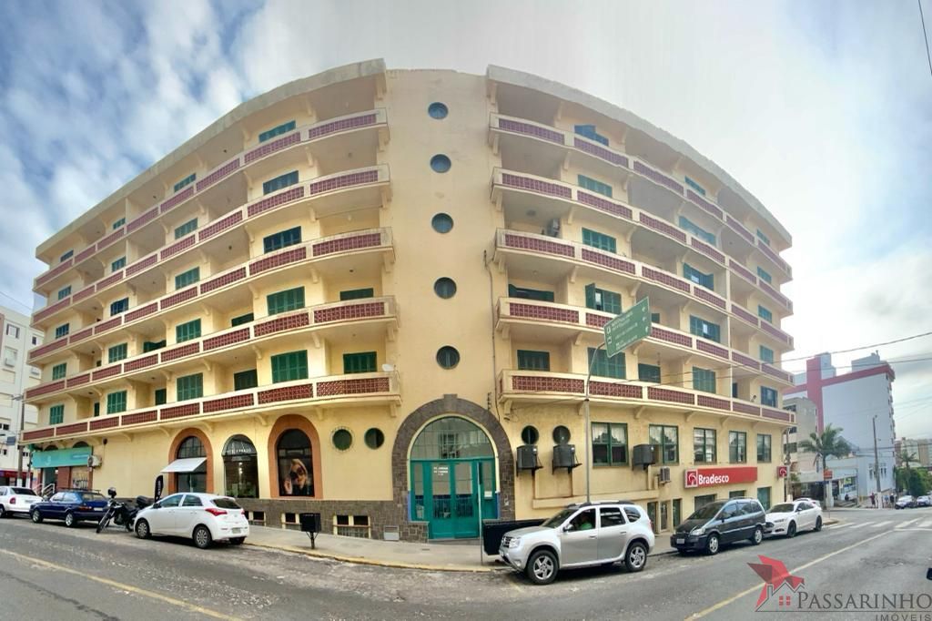 Apartamento à venda com 2 quartos, 130m² - Foto 1