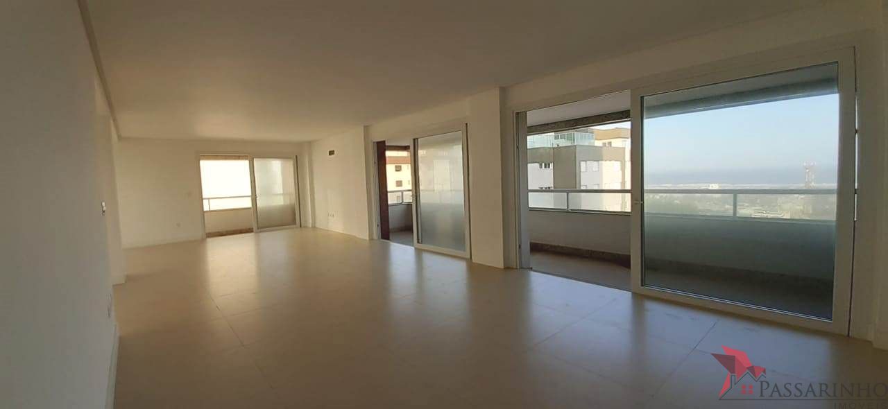 Apartamento à venda com 4 quartos, 230m² - Foto 3