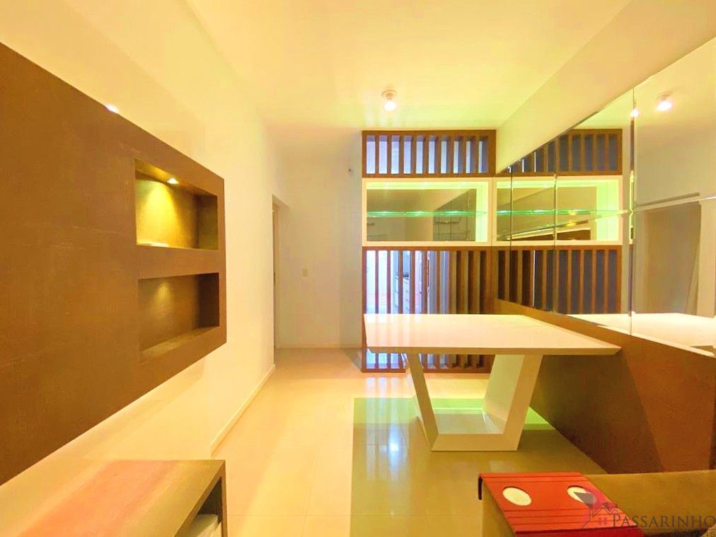 Casa à venda com 2 quartos, 60m² - Foto 7