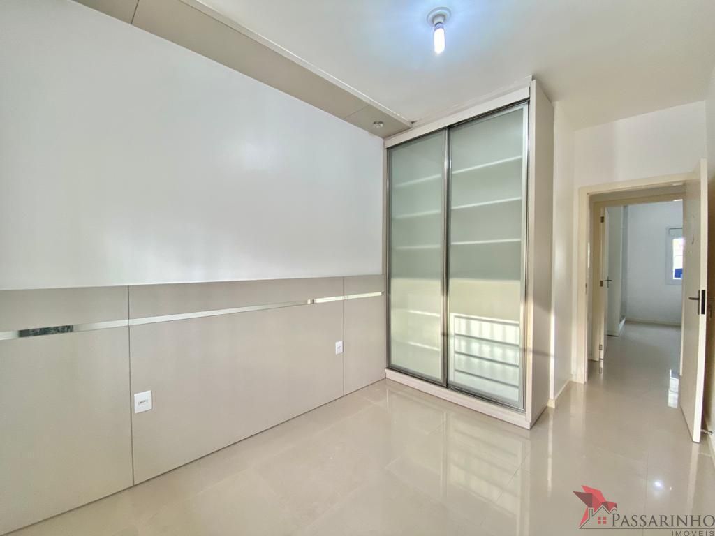 Casa à venda com 2 quartos, 60m² - Foto 33