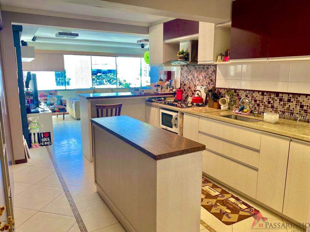 Apartamento à venda com 2 quartos, 93m² - Foto 5