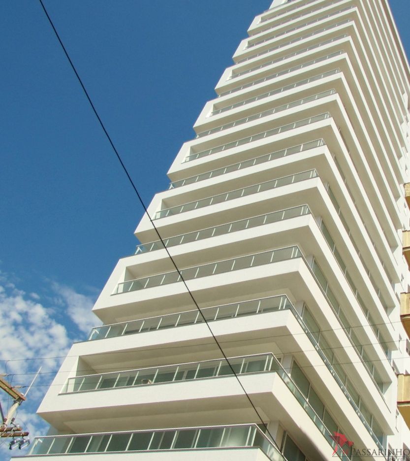Apartamento à venda com 4 quartos, 296m² - Foto 1