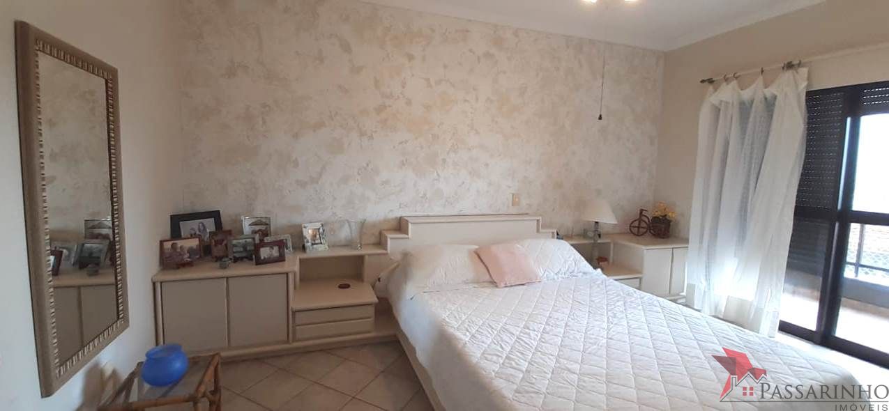 Apartamento à venda com 4 quartos, 218m² - Foto 19