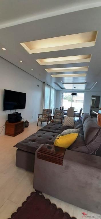 Casa à venda com 3 quartos, 215m² - Foto 7