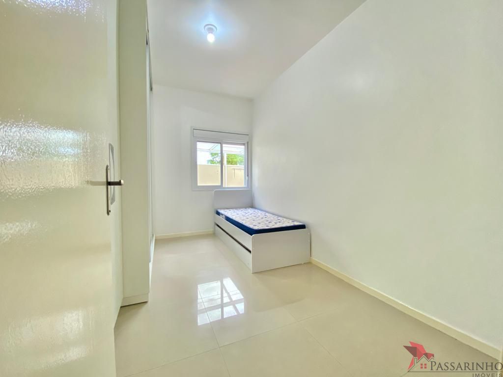 Casa à venda com 2 quartos, 60m² - Foto 35