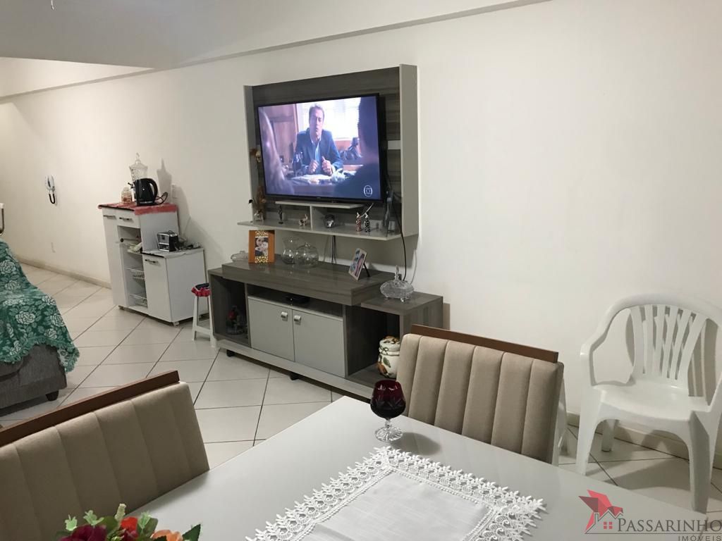 Apartamento à venda com 2 quartos, 94m² - Foto 4