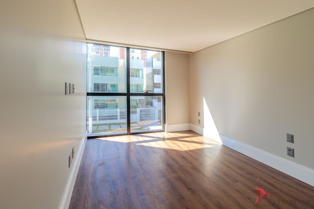 Apartamento à venda com 4 quartos, 335m² - Foto 13