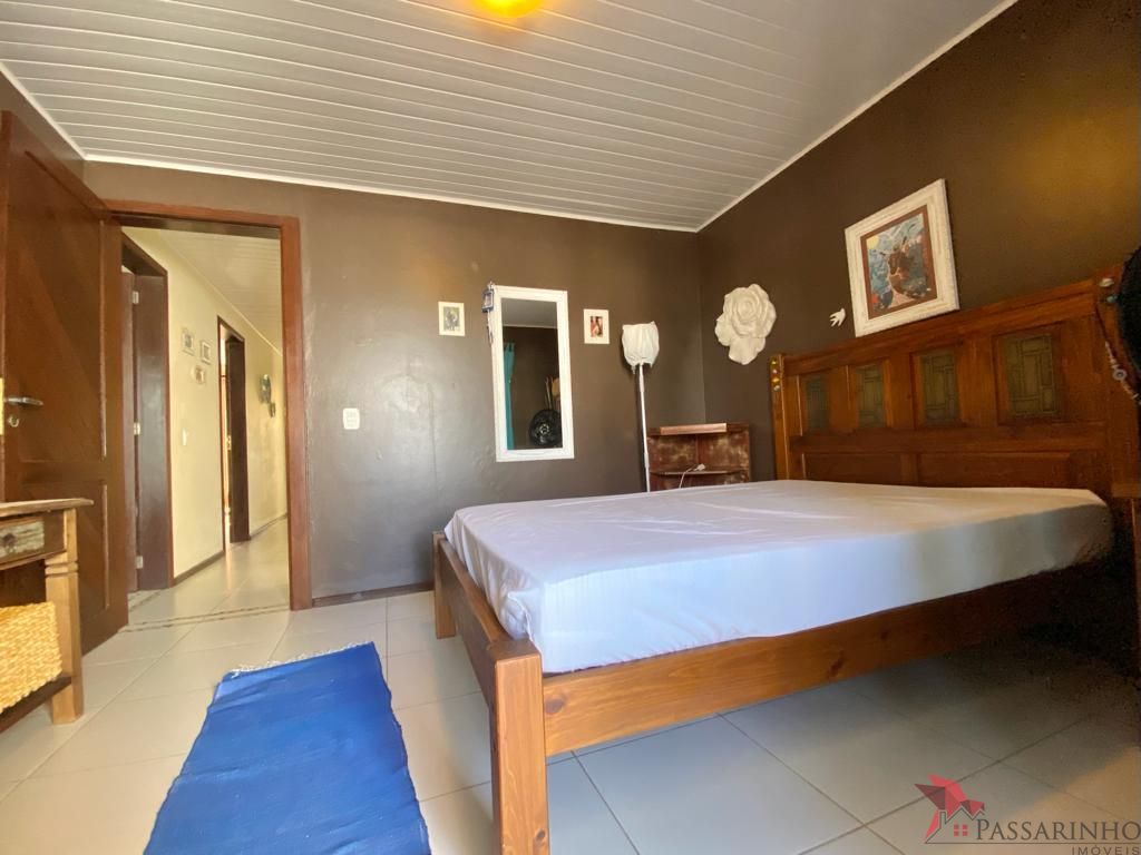 Casa à venda com 4 quartos, 300m² - Foto 18