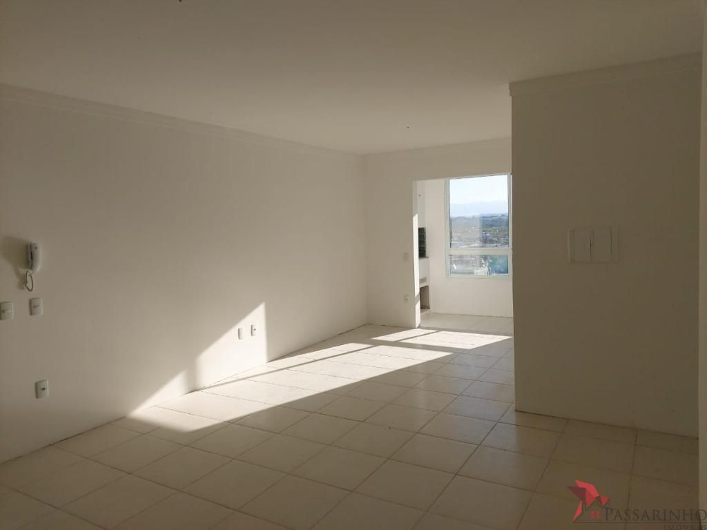 Apartamento à venda com 3 quartos, 87m² - Foto 4
