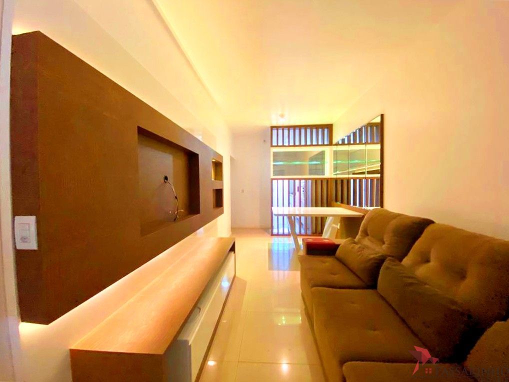 Casa à venda com 2 quartos, 60m² - Foto 5