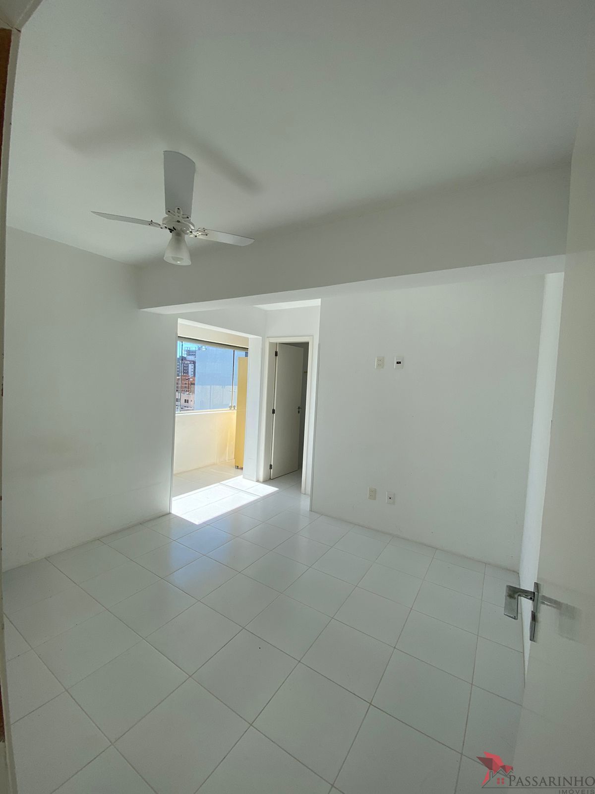 Apartamento à venda com 3 quartos, 117m² - Foto 6