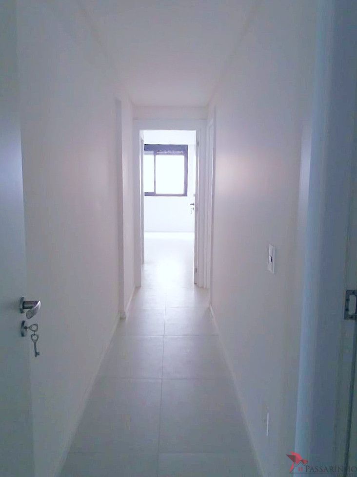 Apartamento à venda com 3 quartos, 118m² - Foto 7