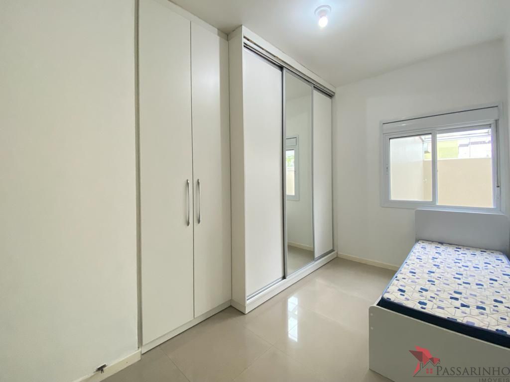 Casa à venda com 2 quartos, 60m² - Foto 36