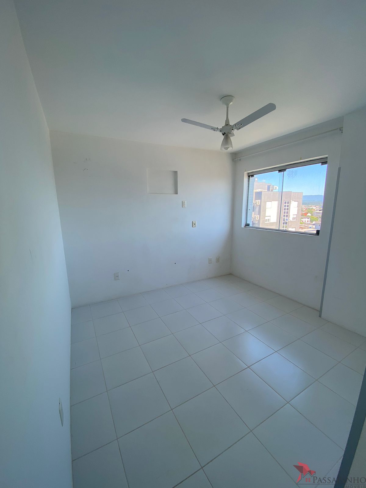 Apartamento à venda com 3 quartos, 117m² - Foto 9