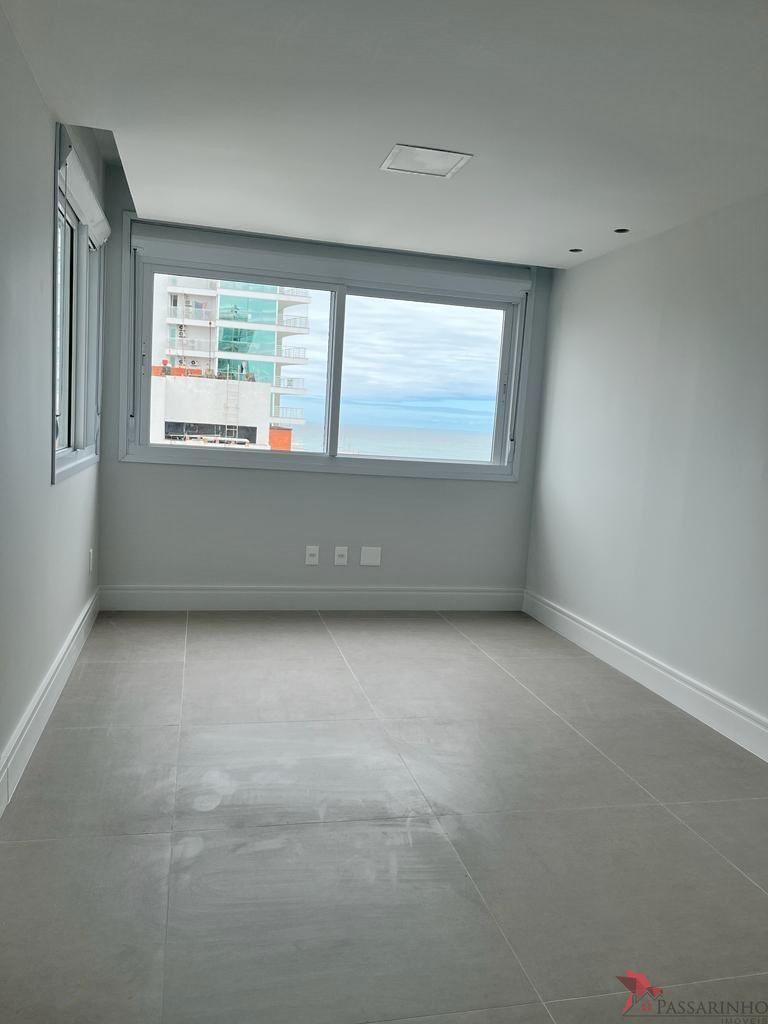 Apartamento à venda com 3 quartos, 203m² - Foto 18