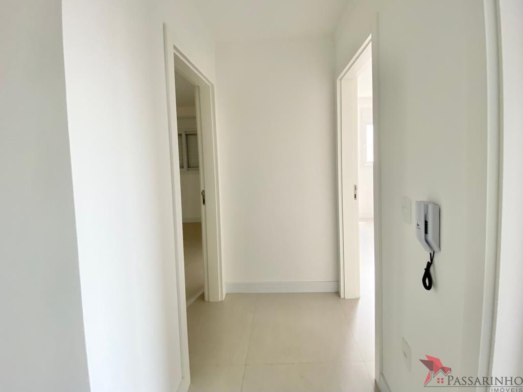 Apartamento à venda com 3 quartos, 200m² - Foto 26