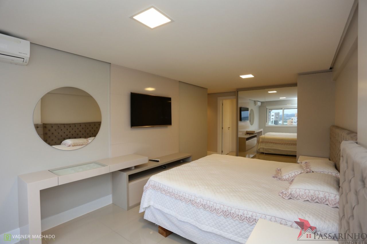 Apartamento à venda com 4 quartos, 216m² - Foto 9