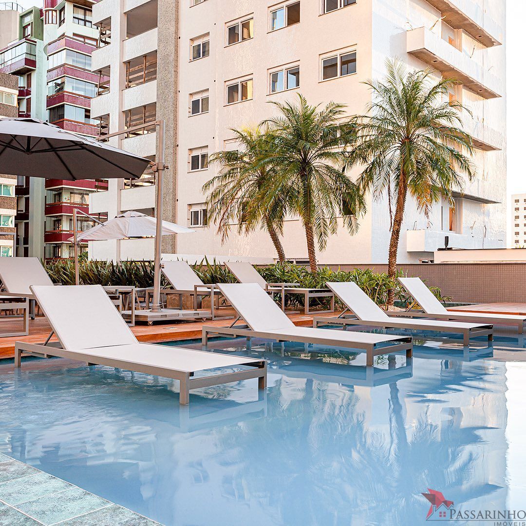 Apartamento à venda com 4 quartos, 220m² - Foto 7