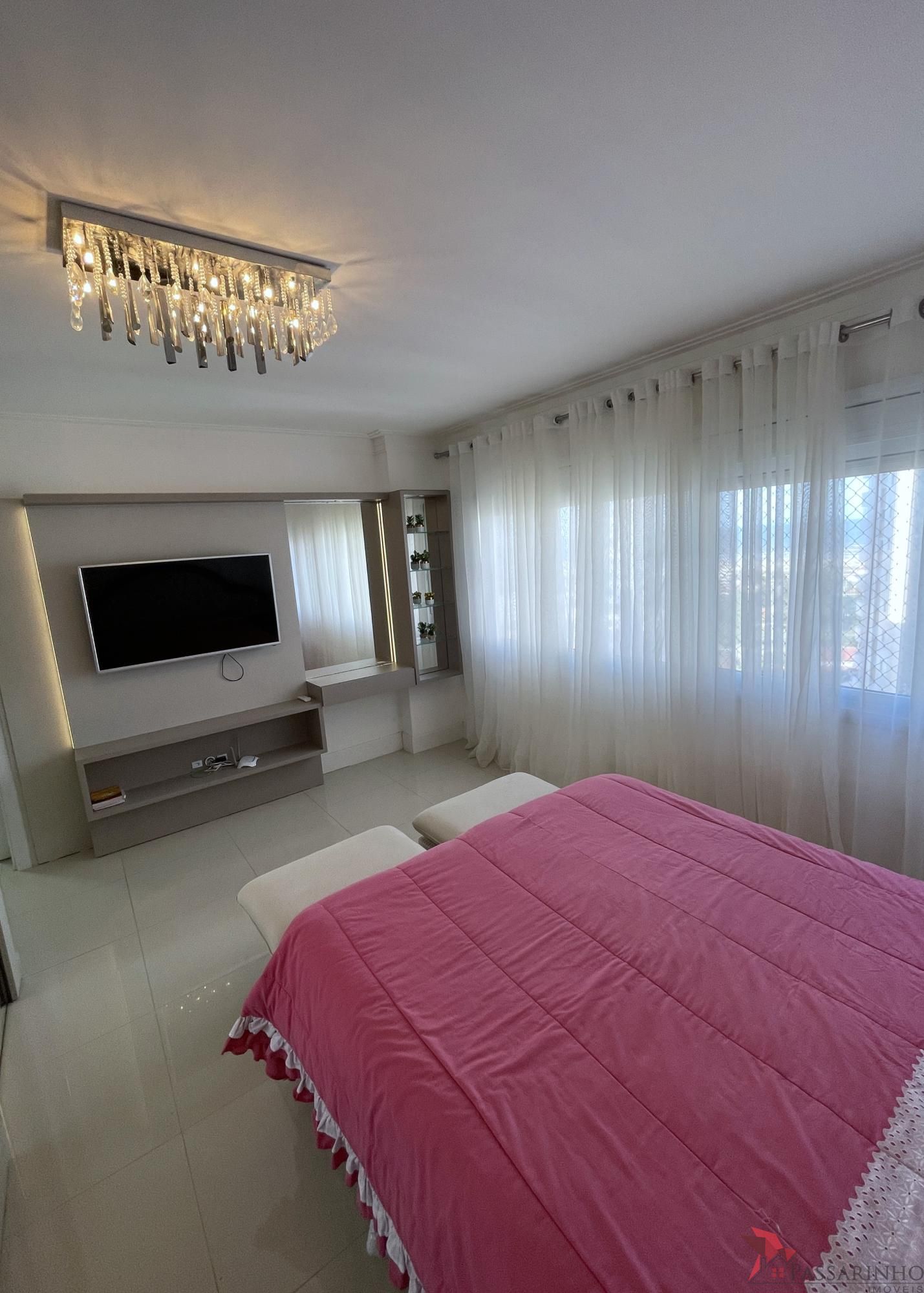 Apartamento à venda com 4 quartos, 250m² - Foto 31