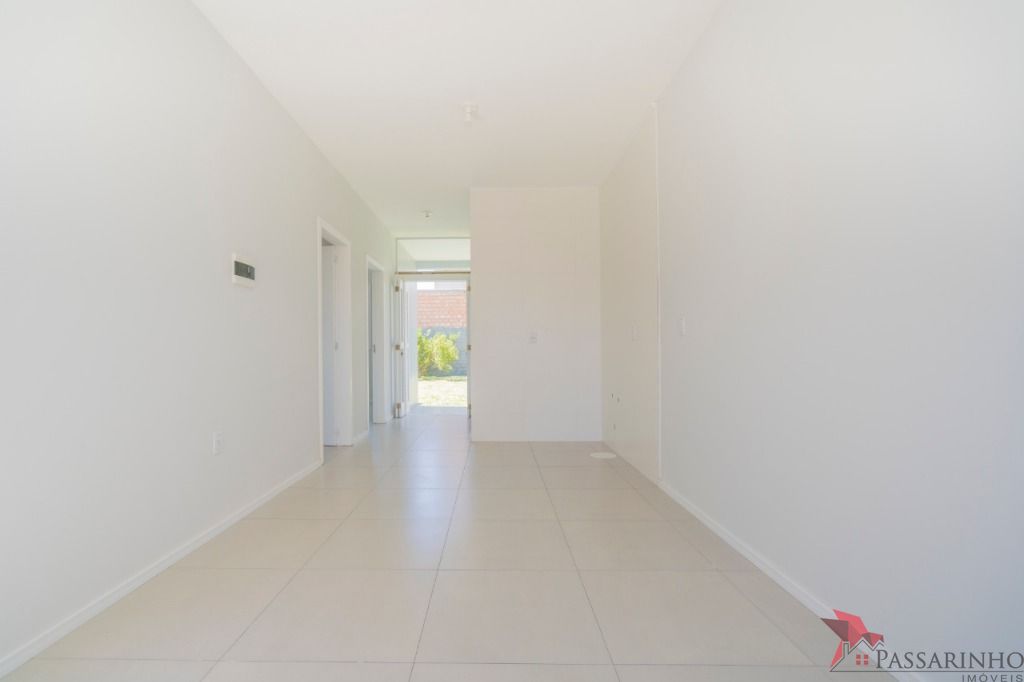 Casa à venda com 2 quartos, 60m² - Foto 6