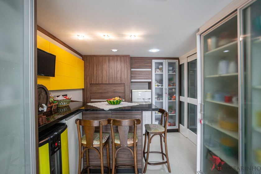 Casa, 4 quartos, 223 m² - Foto 9