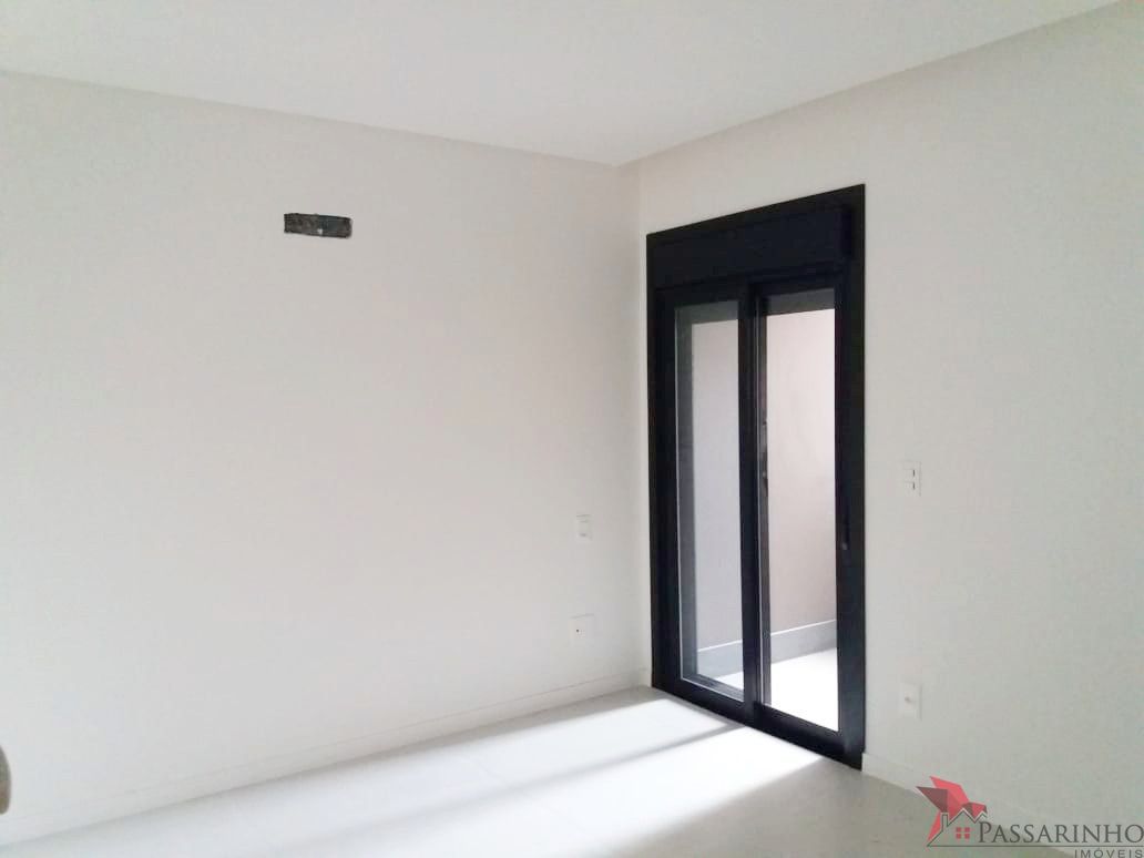 Cobertura à venda com 3 quartos, 223m² - Foto 11