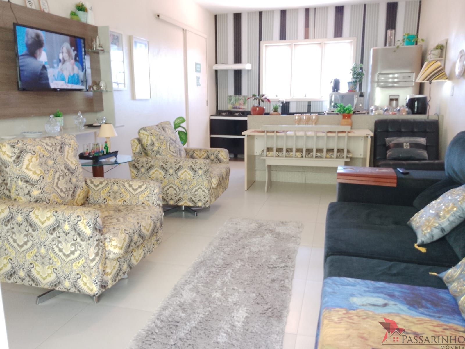 Apartamento à venda com 3 quartos, 90m² - Foto 3