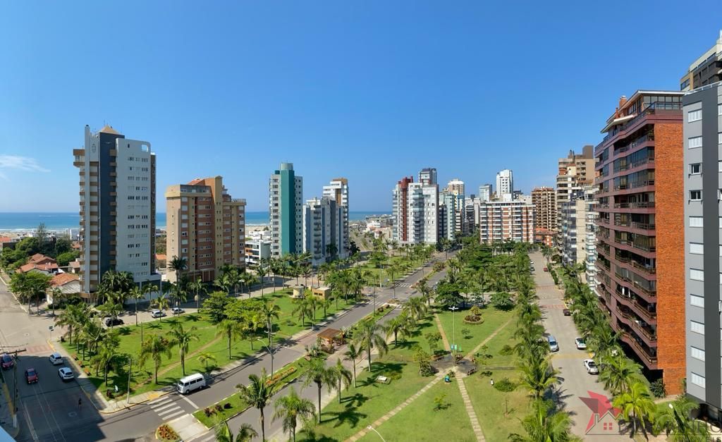 Apartamento à venda com 3 quartos, 200m² - Foto 2