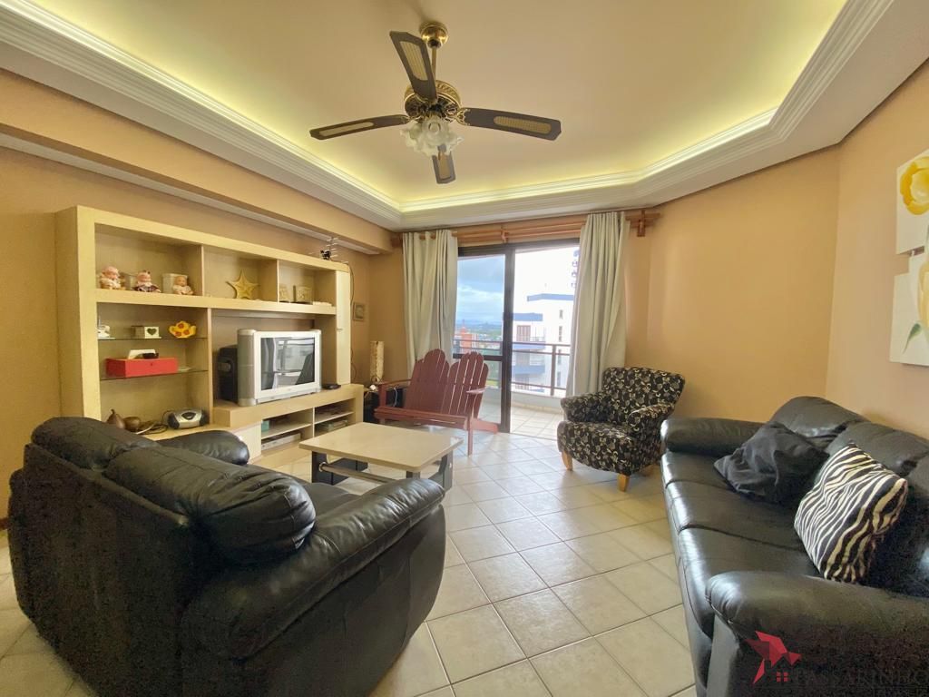 Apartamento à venda com 4 quartos, 155m² - Foto 7