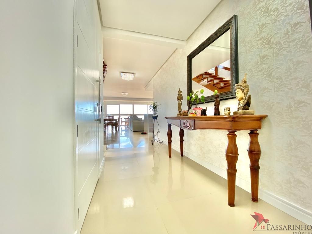 Cobertura à venda com 4 quartos, 328m² - Foto 2