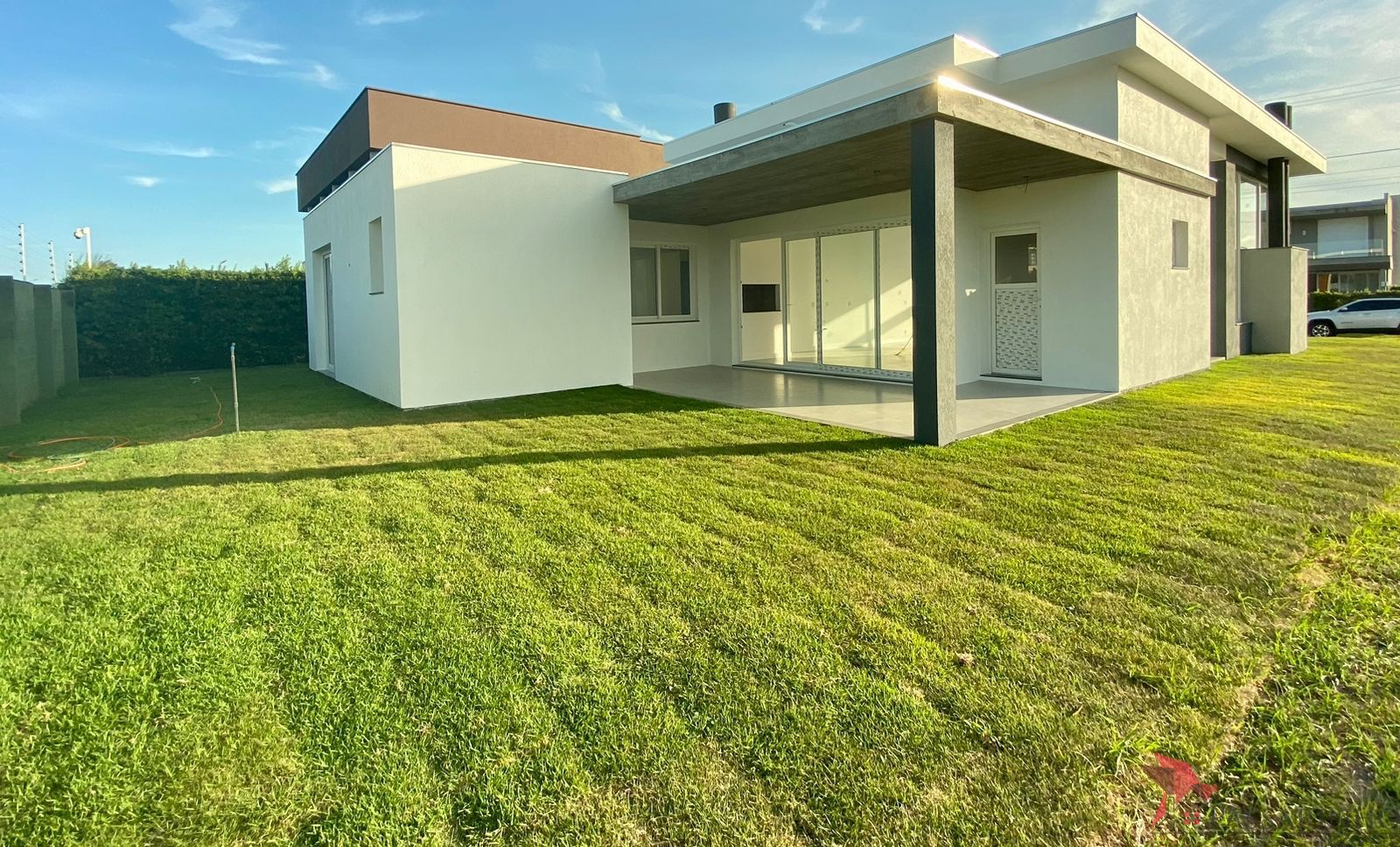 Casa de Condomínio à venda com 3 quartos, 250m² - Foto 3