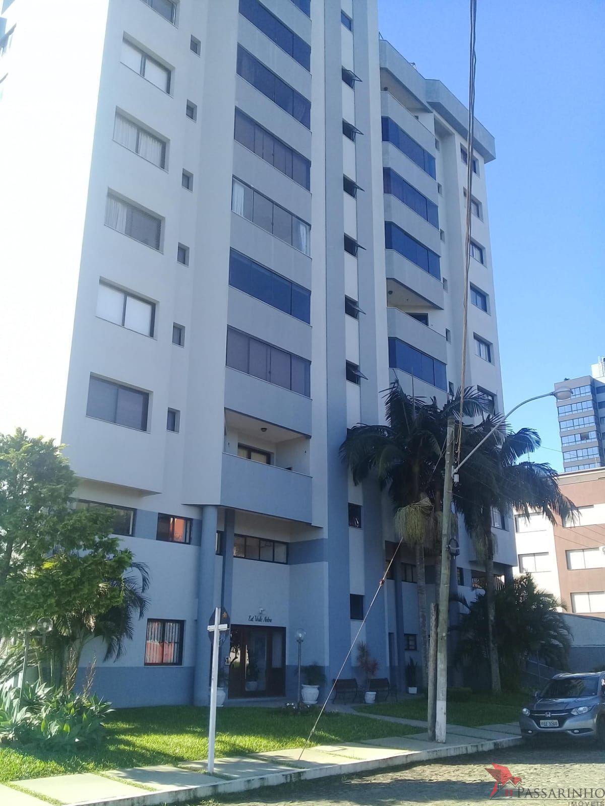 Apartamento à venda com 3 quartos, 106m² - Foto 1