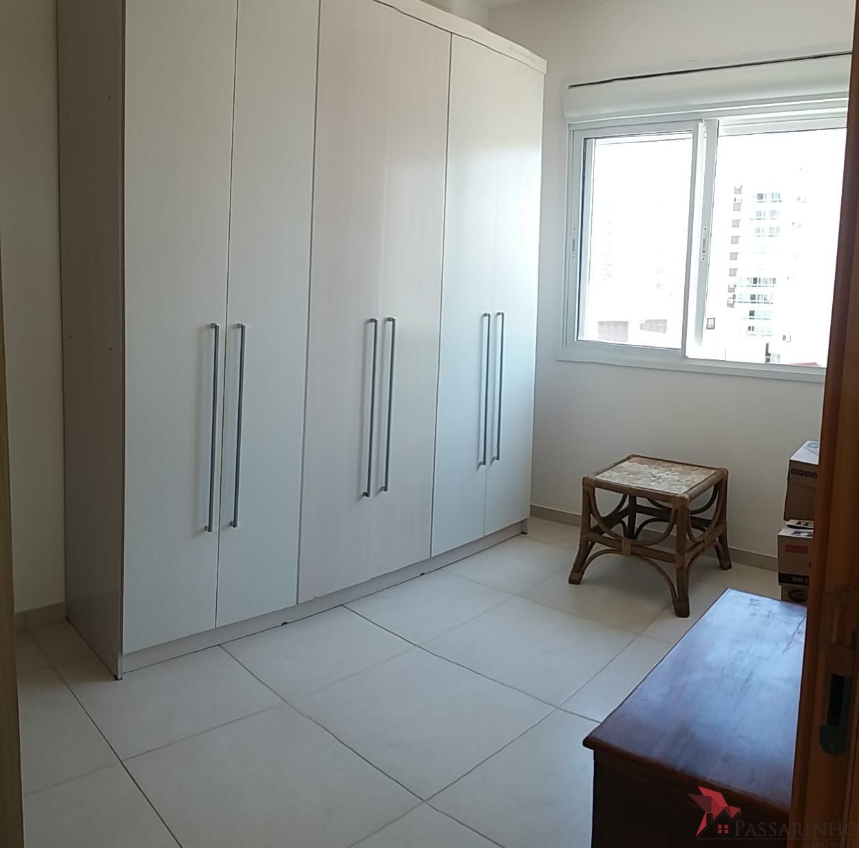 Apartamento à venda com 2 quartos, 75m² - Foto 9