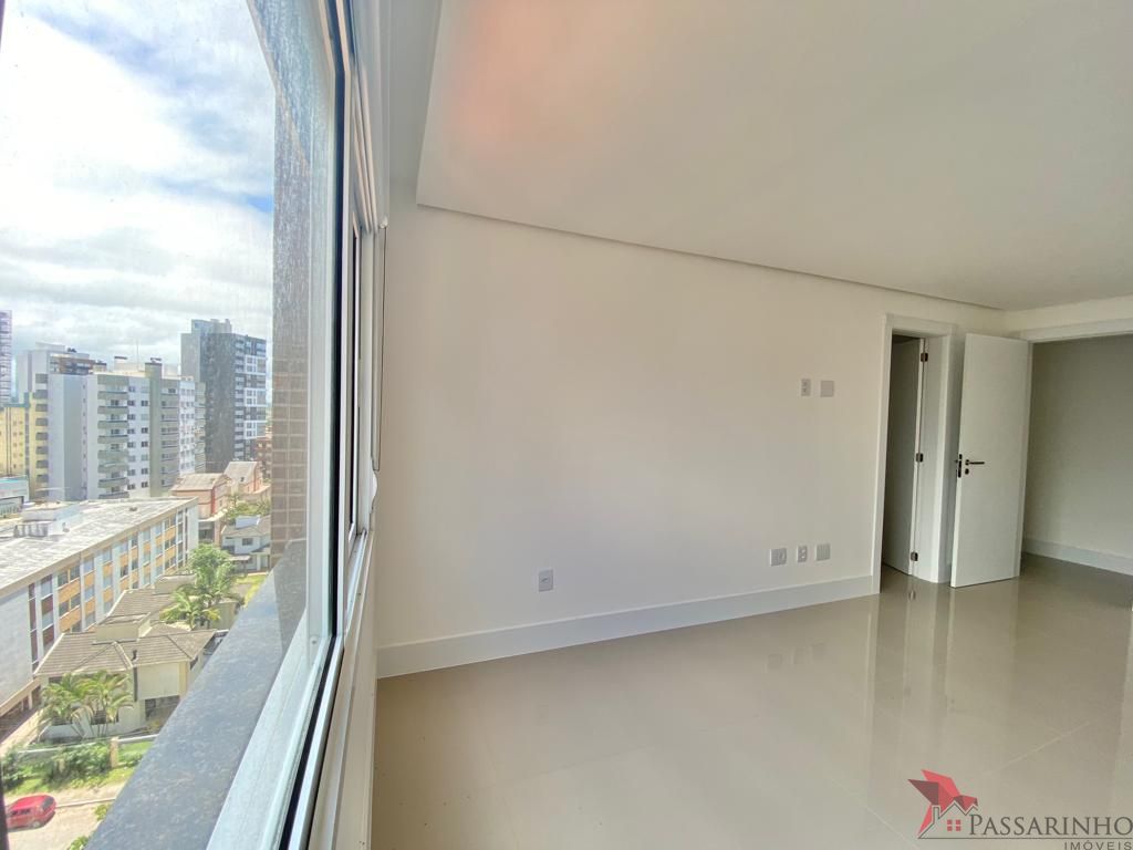 Apartamento à venda com 4 quartos, 217m² - Foto 26