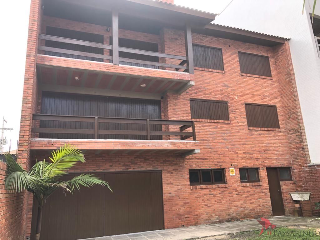 Casa à venda com 9 quartos, 450m² - Foto 4