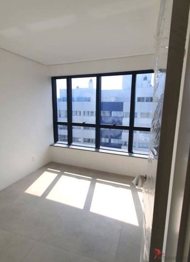 Apartamento à venda com 2 quartos, 79m² - Foto 11