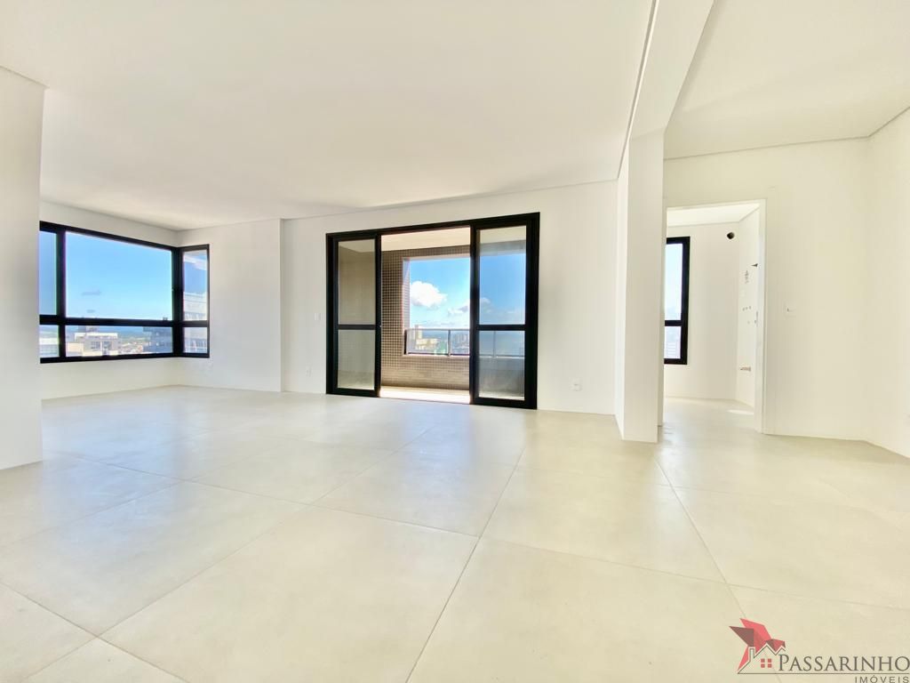 Apartamento à venda com 3 quartos, 106m² - Foto 4