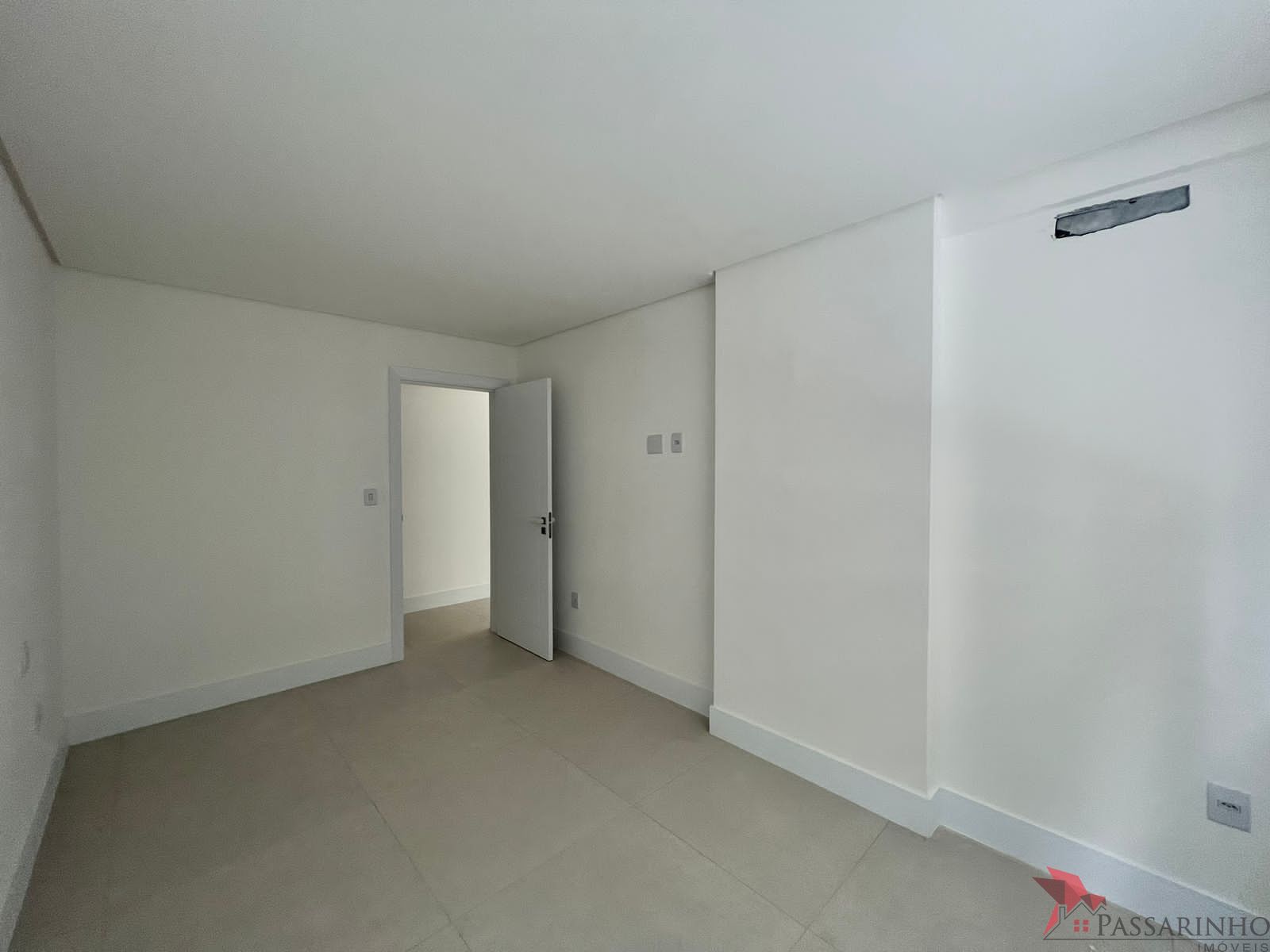 Apartamento à venda com 3 quartos, 130m² - Foto 16