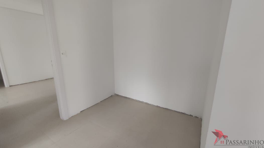 Apartamento à venda com 3 quartos, 113m² - Foto 17