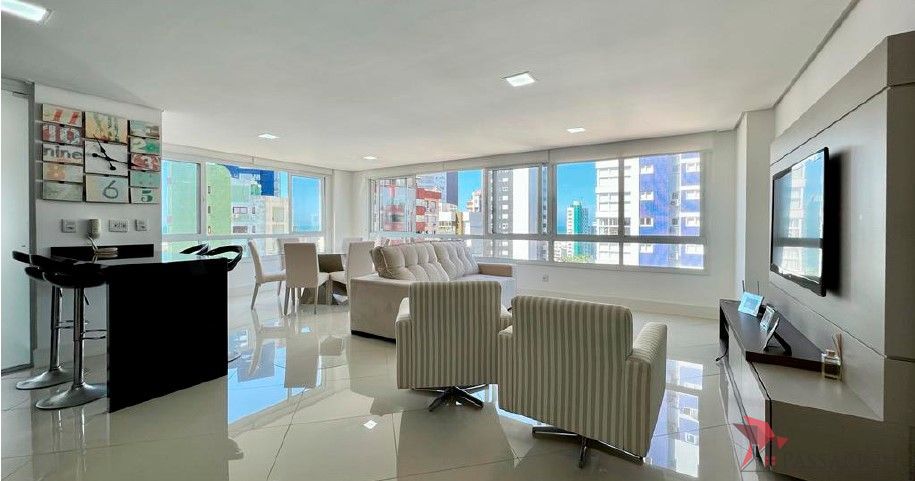 Apartamento à venda com 3 quartos, 109m² - Foto 9