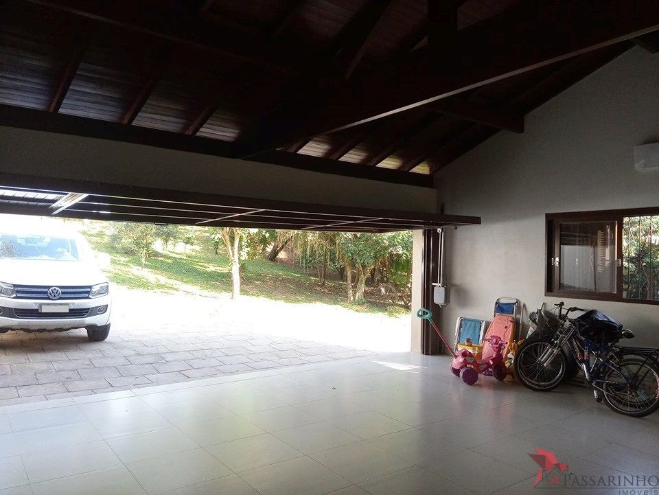 Casa à venda com 4 quartos, 317m² - Foto 9