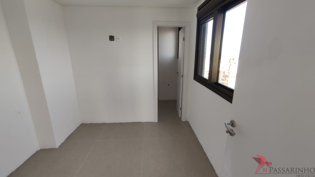 Cobertura à venda com 4 quartos, 235m² - Foto 9