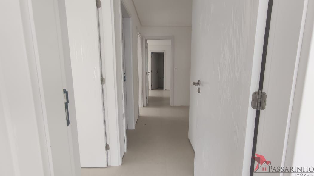 Apartamento à venda com 3 quartos, 113m² - Foto 13