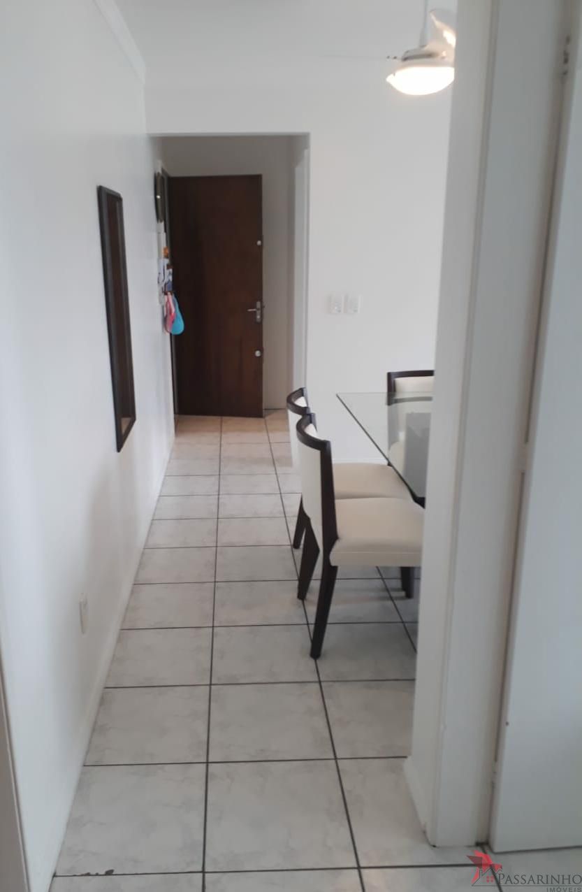 Apartamento à venda com 2 quartos, 60m² - Foto 7