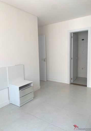 Apartamento à venda com 2 quartos, 63m² - Foto 18